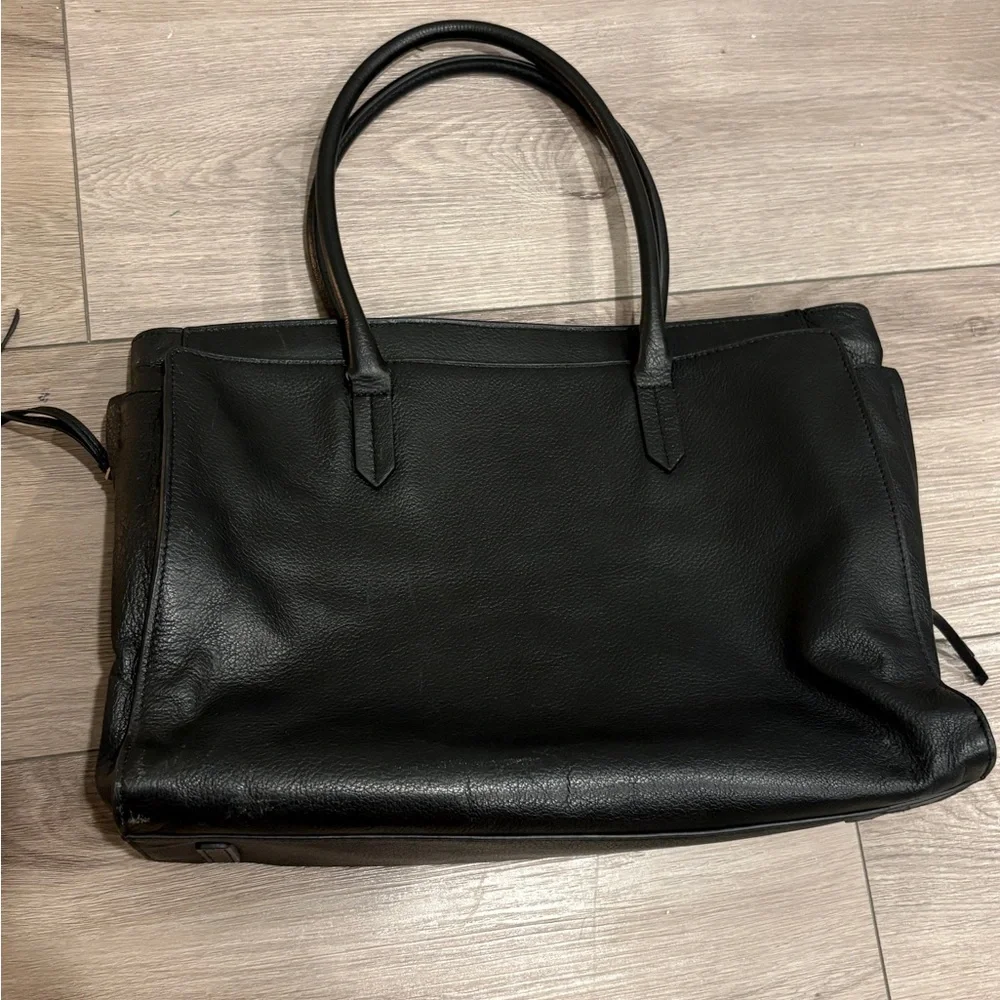 TORY BURCH Large Pebble Grain Leather Tote Bag - Picture 10 of 14